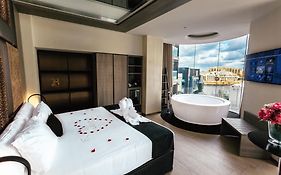 Hugo'S Boutique Hotel - Adults Only